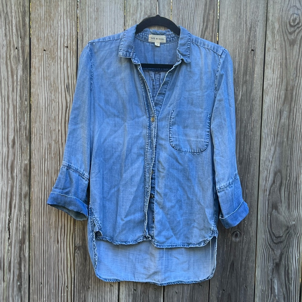 ANTHROPOLOGIE Cloth & Stone 3/4 to Long Sleeve Hi Lo Denim Top Women’s Small